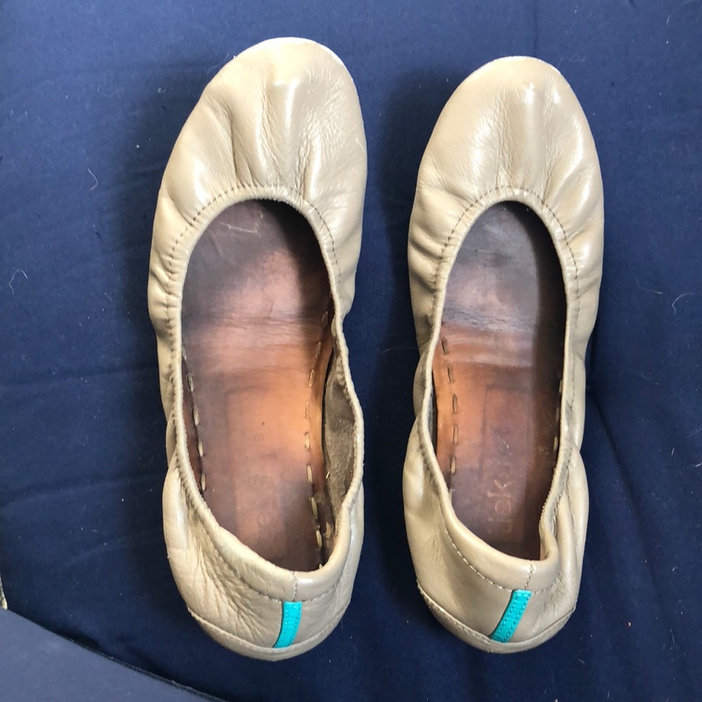 Taupe Tieks